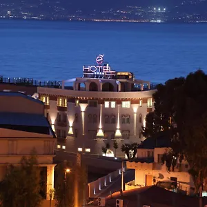E' 4*, Reggio Calabria Italia